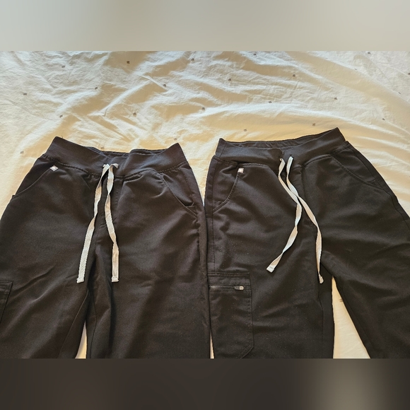 FIGS Jogger Scrub Pants - Picture 6 of 6